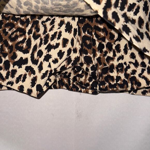 Courtenay Leopard Animal Print Skort women’s Size 10 - Picture 4 of 7